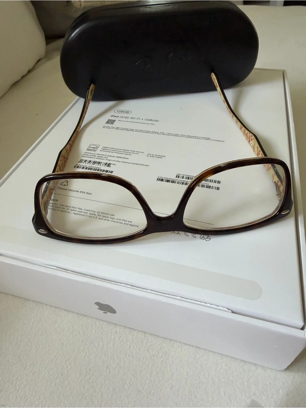 Ray-Ban Tortoiseshell Frames with Cream Patterned Temples